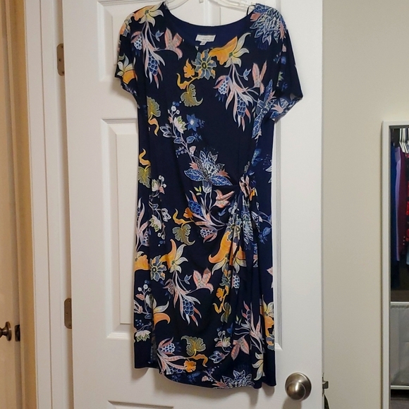 Navy smooth fabric dress with sude knot - Picture 3 of 5